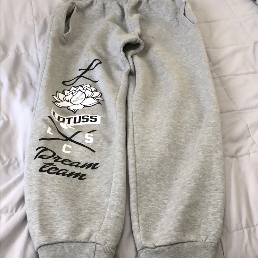 Lotuss joggers